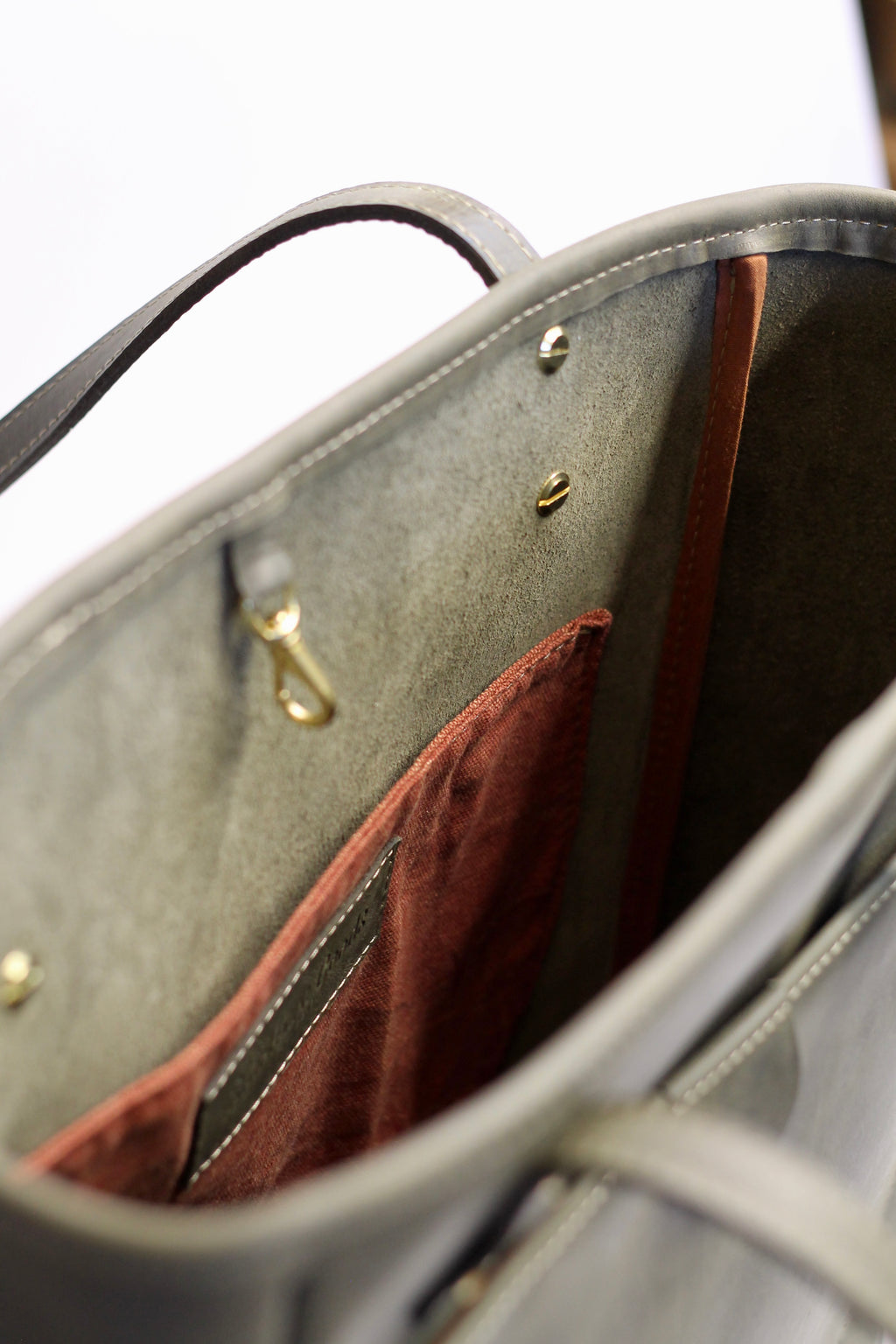 Classic Leather Tote