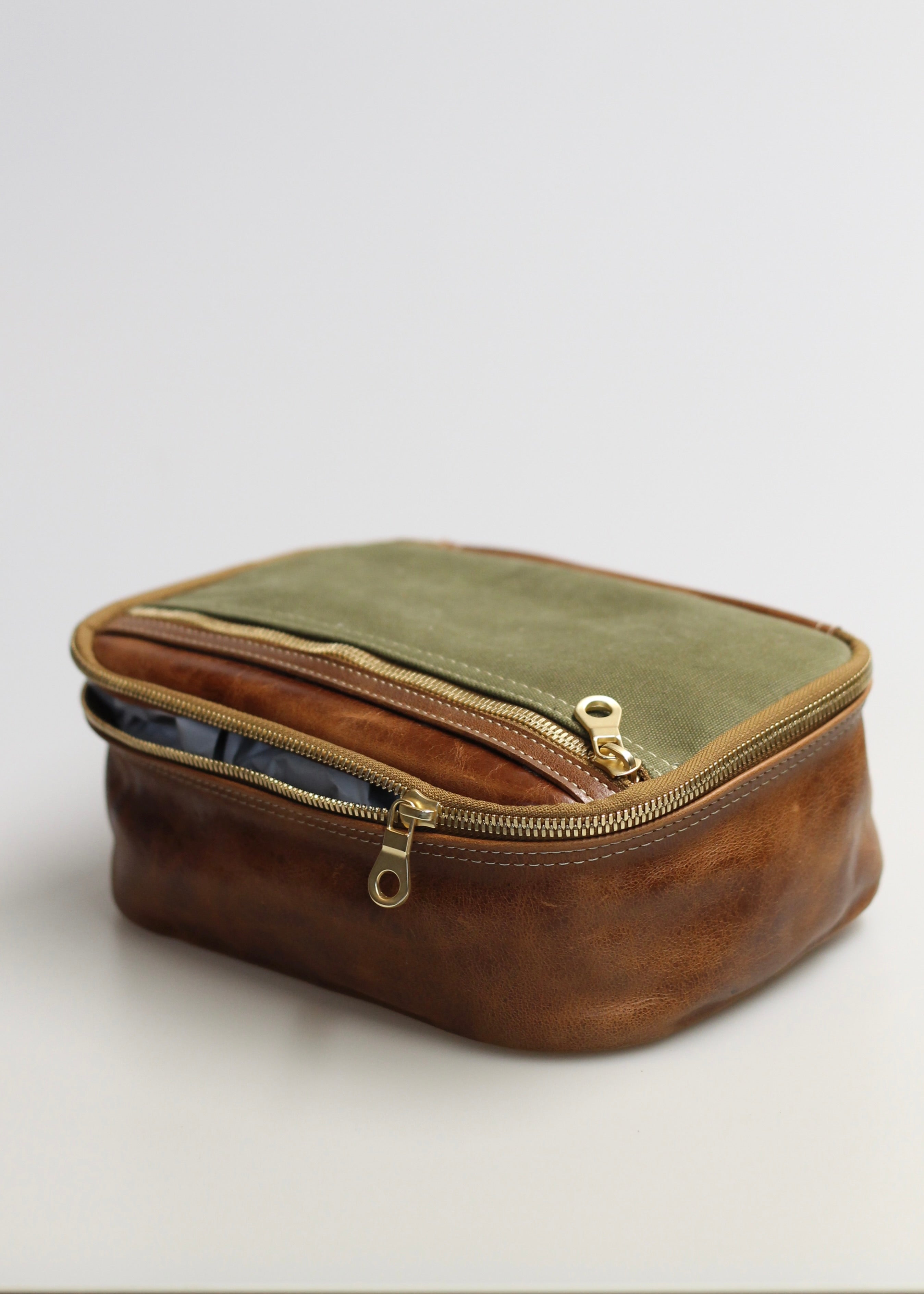 Dopp Kit - Toiletries Bag