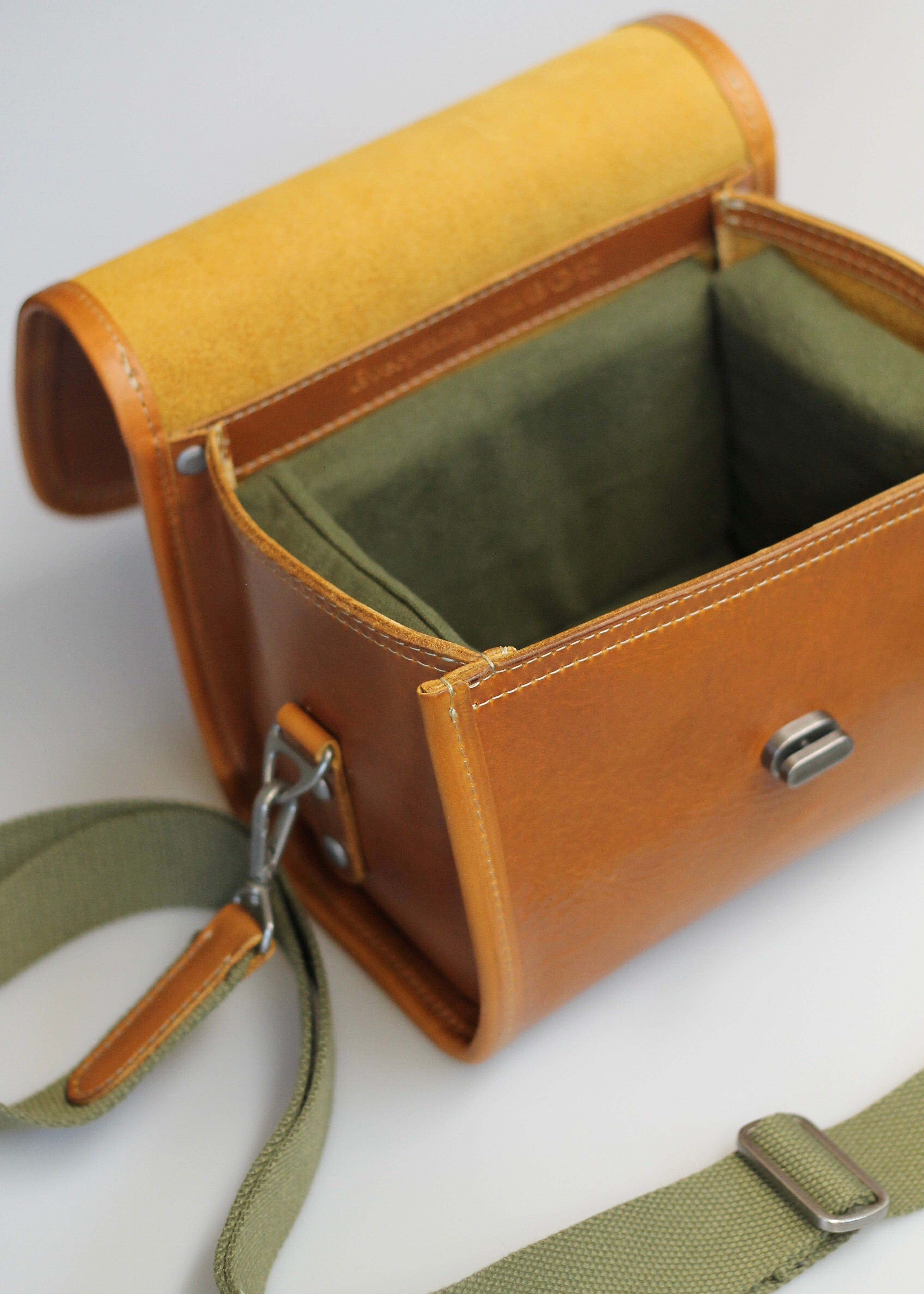 The Frank Camera Bag